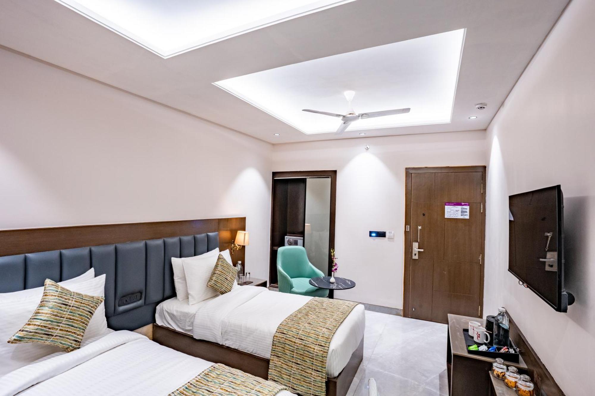 Regenta Place Raaj Agra, Tajganj Agra  Zewnętrze zdjęcie