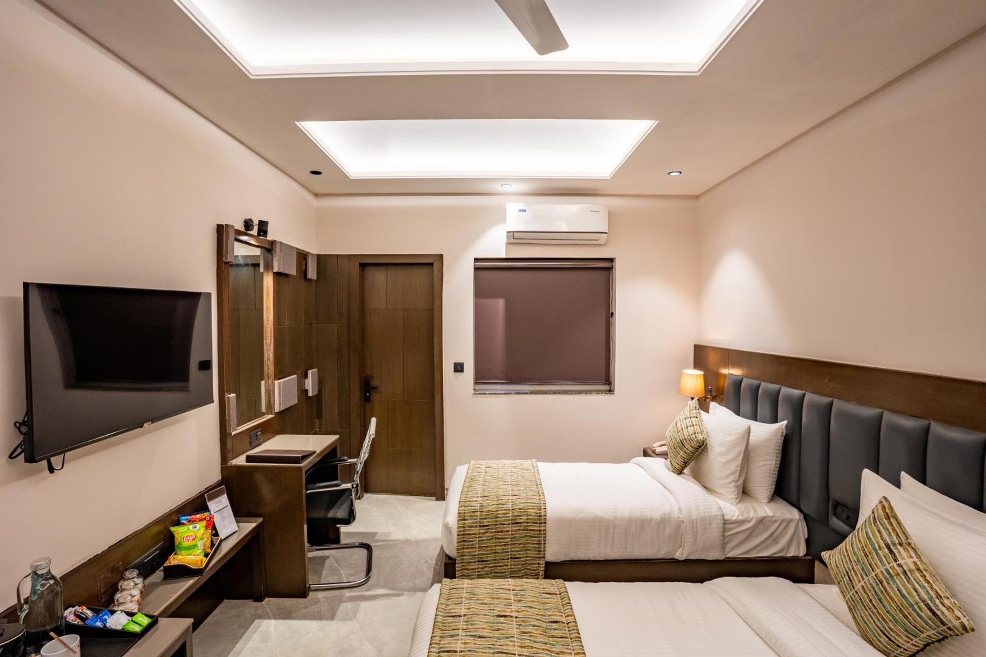Regenta Place Raaj Agra, Tajganj Agra  Zewnętrze zdjęcie