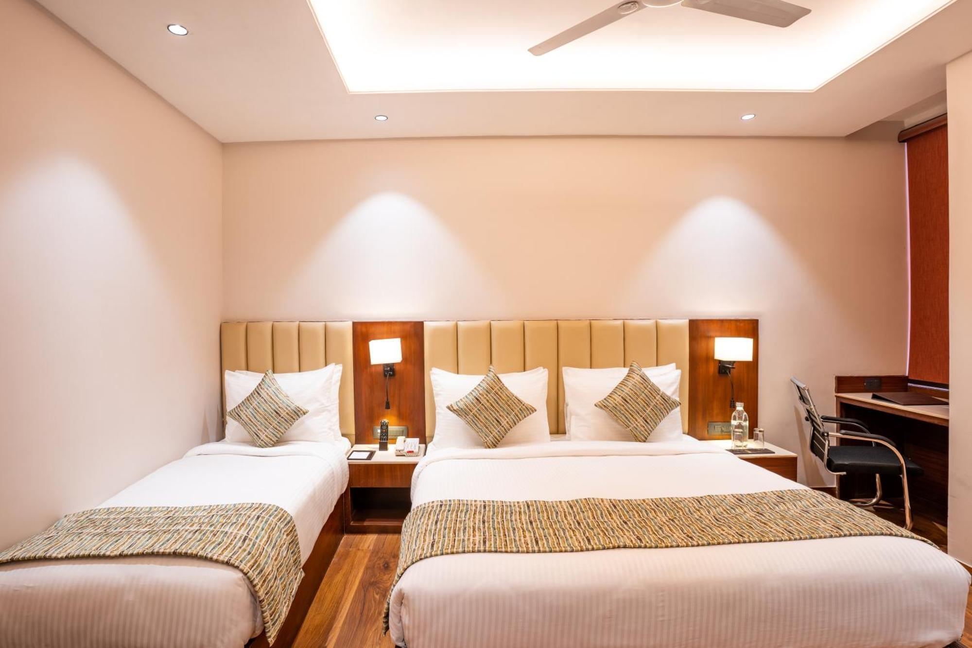 Regenta Place Raaj Agra, Tajganj Agra  Zewnętrze zdjęcie